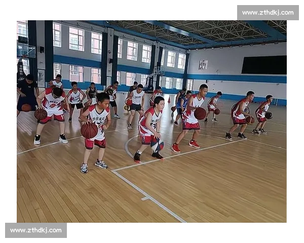 新手入门指南：轻松掌握篮球比赛观赛技巧与规则解读